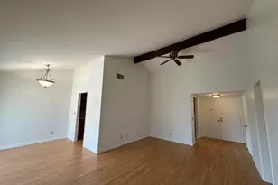 5403 Meadow Vista, Agoura Hills, CA 91301 - Photo 4