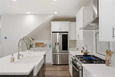 19540 Astor, Northridge, CA 91324 - Photo 4