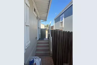 7560 Woodman Pl Spc#52, Van Nuys, CA 91405 - Photo 2