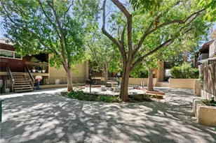 18350 Hatteras Street, Tarzana, CA 91356 - Photo 22