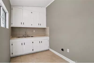 13176 Foothill, Sylmar, CA 91342 - Photo 26