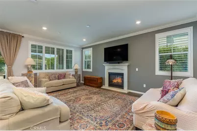 231 Sequoia Avenue, Simi Valley, CA 93065 - Photo 16