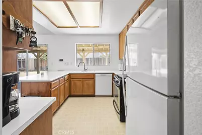 2100 Matthew Avenue, Rosamond, CA 93560 - Photo 10