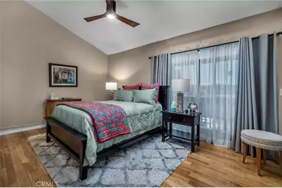 21555 Burbank Boulevard #47, Woodland Hills, CA 91367 - Photo 16