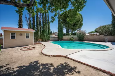 42900 Staffordshire Drive, Lancaster, CA 93534 - Photo 22