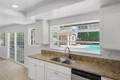 42900 Staffordshire Drive, Lancaster, CA 93534 - Photo 12