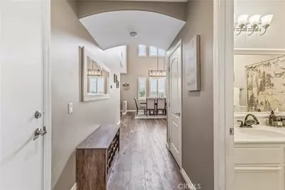 27730 Mariposa Ln, Castaic, CA 91384 - Photo 12