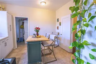 141 N Bonnie Ave, Pasadena, CA 91106 - Photo 20