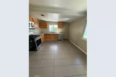 2002 Malcolm, Simi Valley, CA 93065 - Photo 4