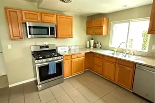 2002 Malcolm, Simi Valley, CA 93065 - Photo 2