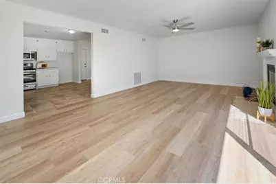 27912 Newbird Drive, Saugus, CA 91350 - Photo 6