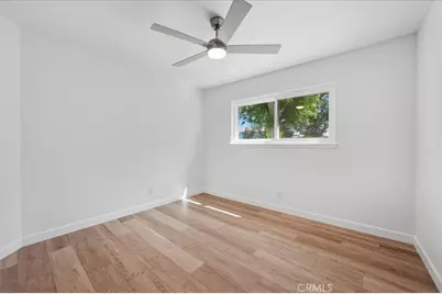 27912 Newbird Drive, Saugus, CA 91350 - Photo 16