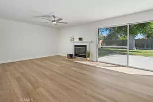 27912 Newbird Dr, Saugus, CA 91350 - Photo 4