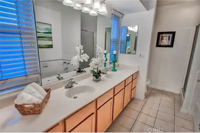 4915 Tyrone #221, Sherman Oaks, CA 91423 - Photo 14