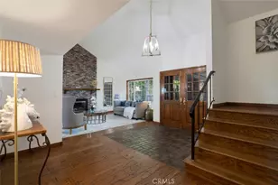 3003 Mesa Verde Dr, Burbank, CA 91504 - Photo 24