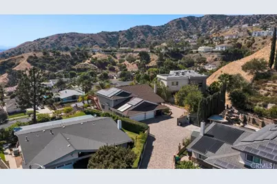 3003 Mesa Verde Drive, Burbank, CA 91504 - Photo 60