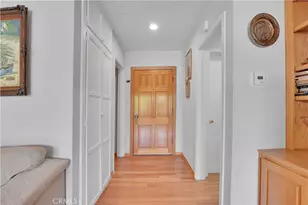 6860 Babcock Ave, North Hollywood, CA 91605 - Photo 4