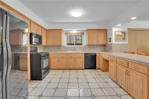 6860 Babcock Ave, North Hollywood, CA 91605 - Photo 10