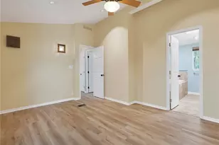 126 Pueblo Ln, Topanga, CA 90290 - Photo 18