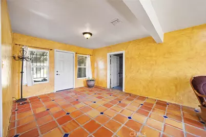552 Pepper, Bakersfield, CA 93307 - Photo 16