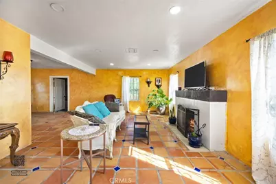 552 Pepper, Bakersfield, CA 93307 - Photo 6