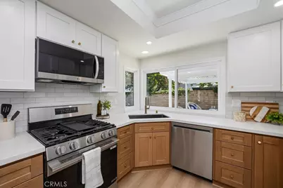 25660 Lochmoor Road, Valencia, CA 91355 - Photo 24