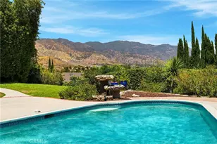17478 Doric St, Granada Hills, CA 91344 - Photo 2