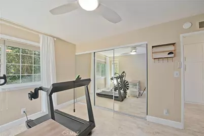 10057 Hillview, Chatsworth, CA 91311 - Photo 22