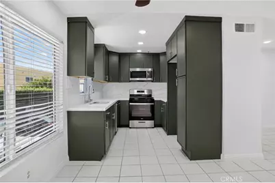 8828 Burnet Ave #9, North Hills, CA 91343 - Photo 2