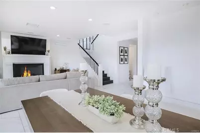 19032 Carranza, Saugus, CA 91350 - Photo 12