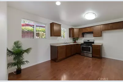 22521 Victory Boulevard #B, West Hills, CA 91307 - Photo 8
