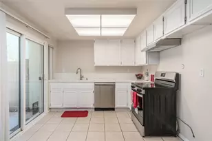 22170 James Alan, Chatsworth, CA 91311 - Photo 8