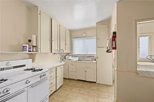 3562 Orange, Long Beach, CA 90807 - Photo 12