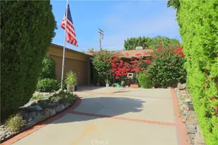 27340 Arriola Ave, Saugus, CA 91350 - Photo 2