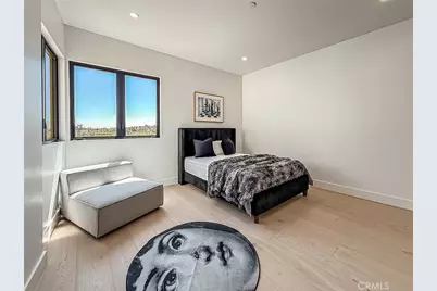 5130 Medina, Woodland Hills, CA 91364 - Photo 24