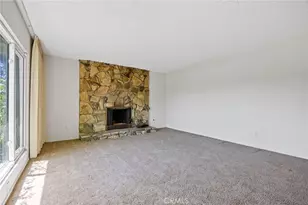 9435 Haskell, North Hills, CA 91343 - Photo 6
