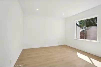 13907 13909 Wyandotte Street, Van Nuys, CA 91405 - Photo 18