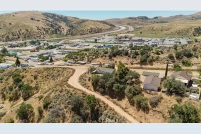 403 Cuddy Canyon Road, Lebec, CA 93243 - Photo 10