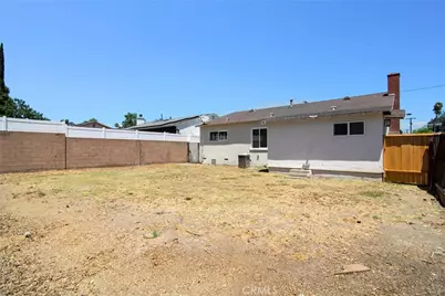 22602 Victory Boulevard, Woodland Hills, CA 91367 - Photo 24