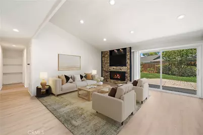 22231 Marlin, Canoga Park, CA 91303 - Photo 6