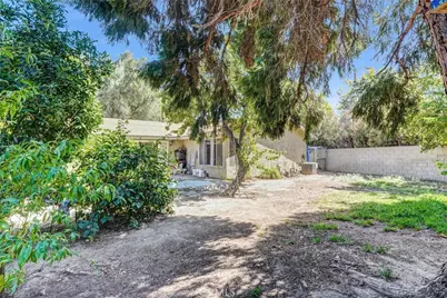 24389 La Glorita, Newhall, CA 91321 - Photo 24