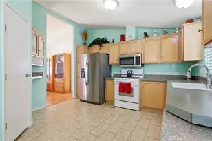 8811 Canoga Ave, Canoga Park, CA 91304 - Photo 22