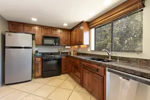 2300 Zermatt Dr, Pine Mountain Club, CA 93222 - Photo 10