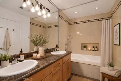 19611 Rosita Street, Tarzana, CA 91356 - Photo 22