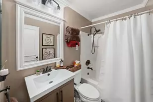28828 Loretta Ln, Canyon Country, CA 91387 - Photo 6