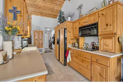 15901 Edgewood, Pine Mountain Club, CA 93222 - Photo 24