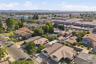 7803 Allott, Van Nuys, CA 91402 - Photo 36