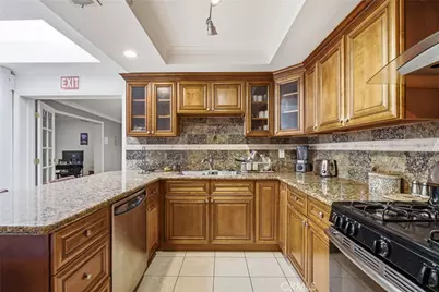 7803 Allott, Van Nuys, CA 91402 - Photo 8