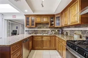 7803 Allott, Van Nuys, CA 91402 - Photo 8