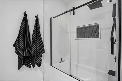 1536 Hi Point Street #103, Los Angeles, CA 90035 - Photo 22